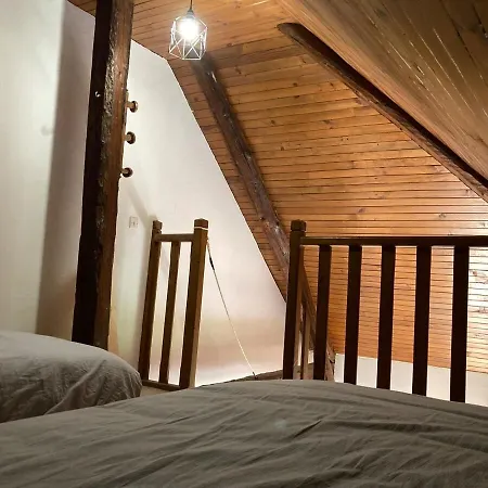 Avec Jardin Au Coeur Des Montagnes Apartmán